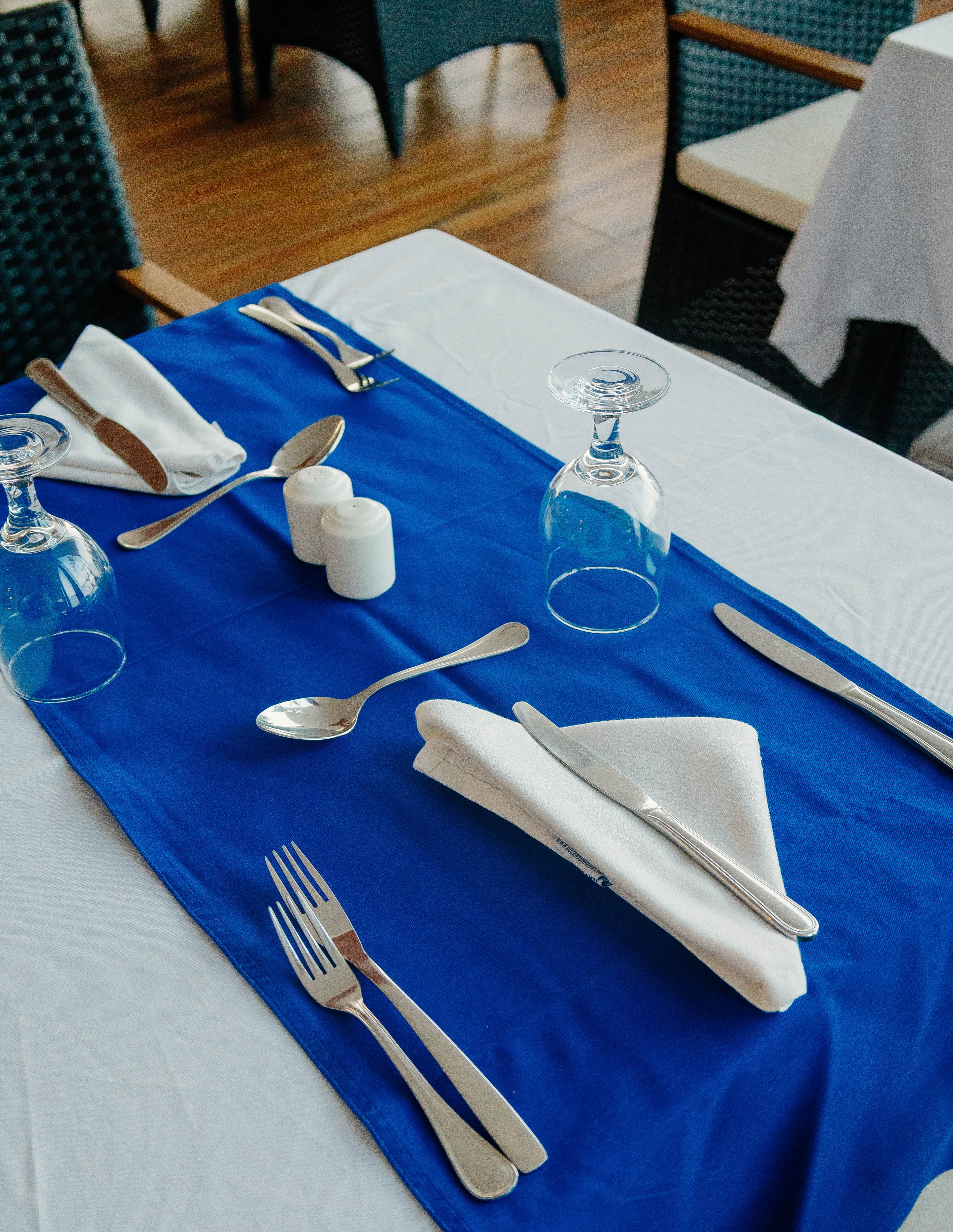 Dining at Royal Mandarin Hotel & Resort — gallery image 7